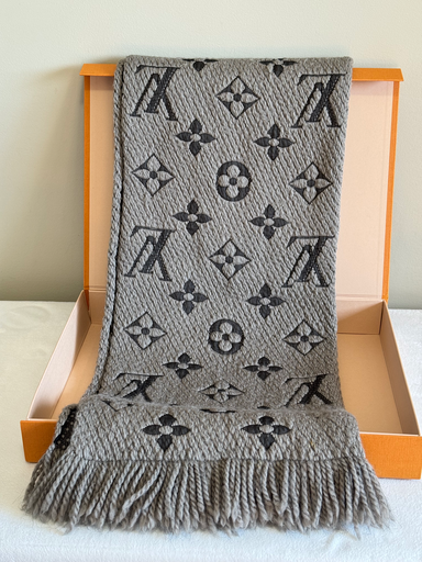 LV Scarf Dark Grey